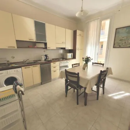 Casino Flat Center Beausoleil